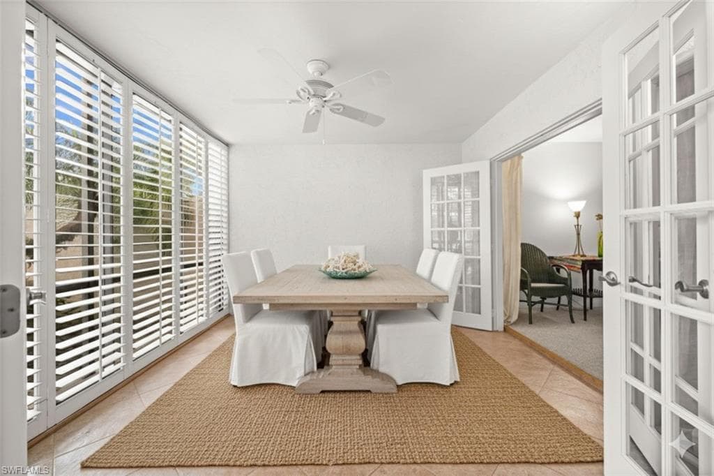 3052 Kings Lake BLVD NAPLES, FL 34112