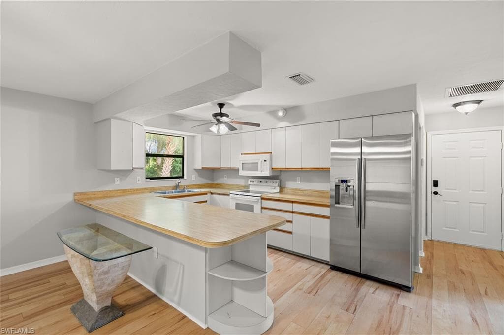 27673 Tennessee ST BONITA SPRINGS, FL 34135
