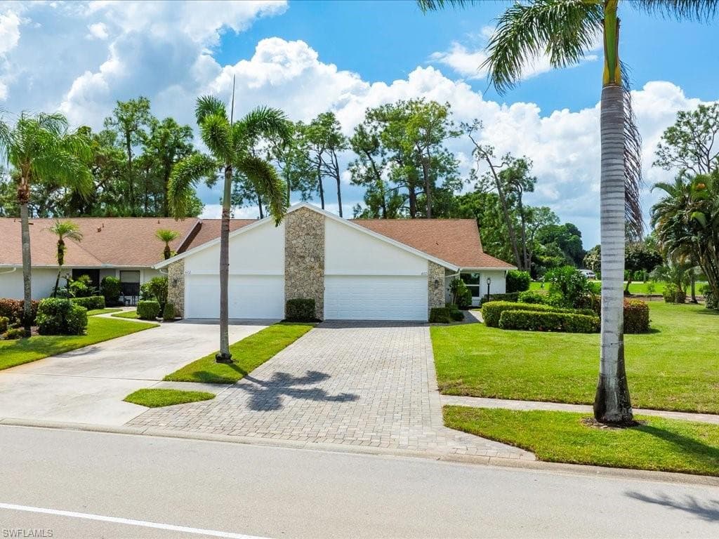 460 Kings WAY 3-41 NAPLES, FL 34104