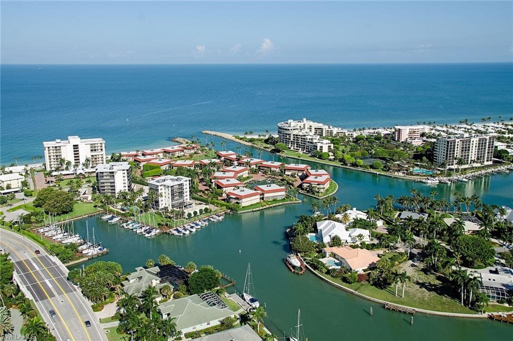2254 Gulf Shore BLVD N N1 NAPLES, FL 34102