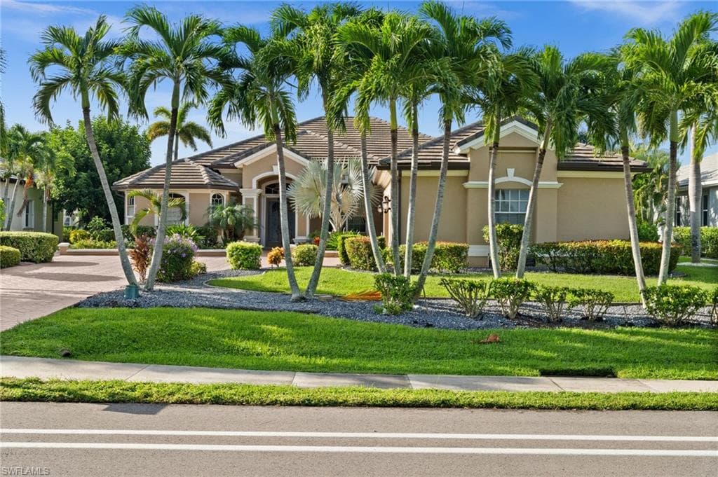2016 El Dorado PKWY W CAPE CORAL, FL 33914