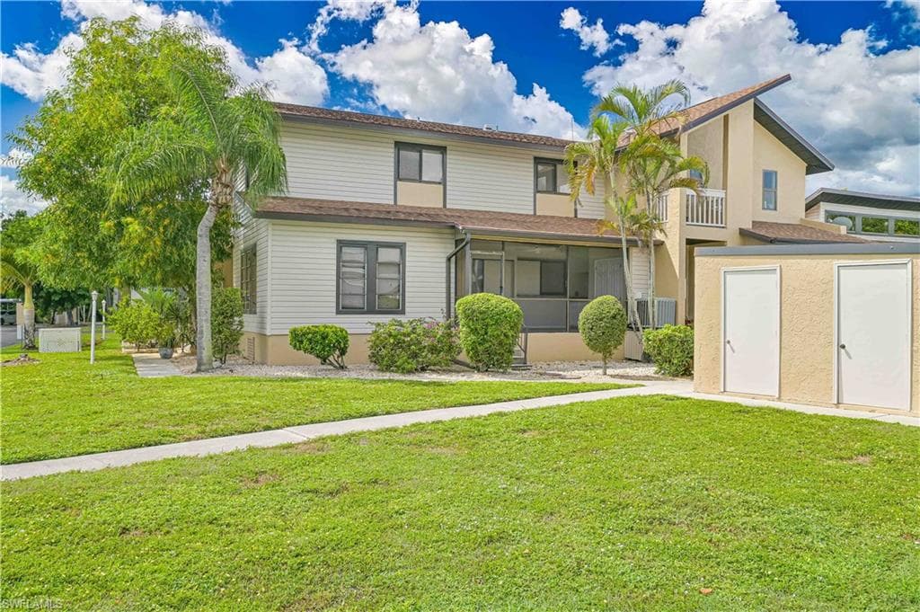 17040 Golfside CIR 801 FORT MYERS, FL 33908