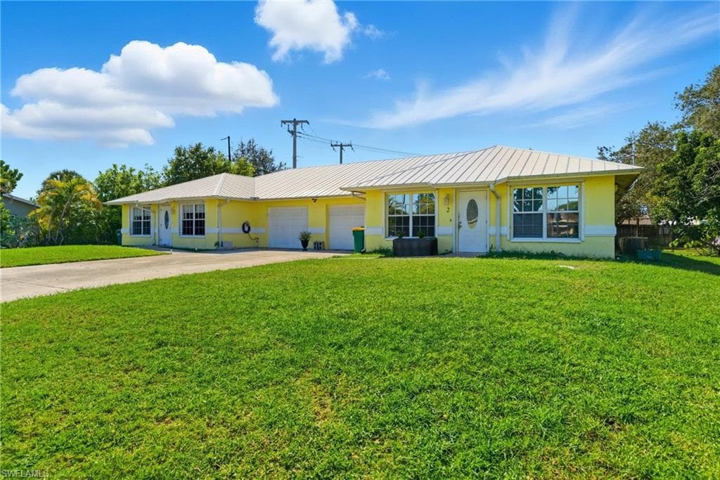 1000 Alhambra CIR NAPLES, FL 34103