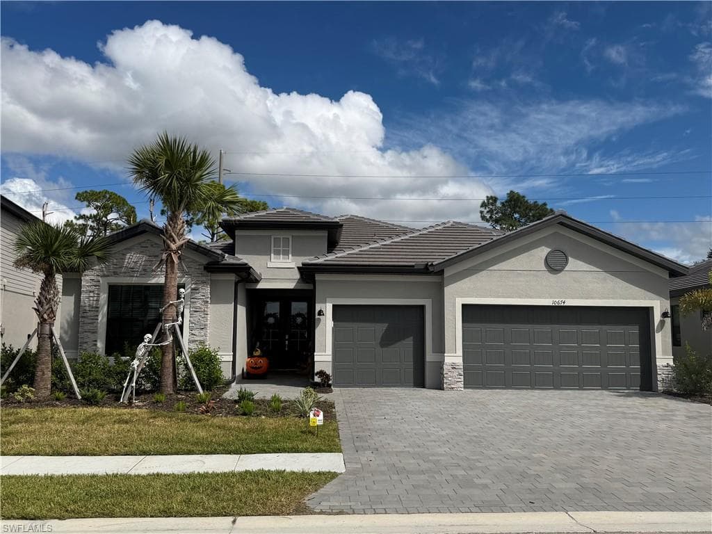 10674 Timber Creek DR FORT MYERS, FL 33913