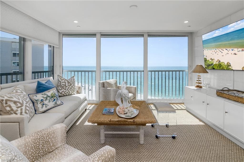 3483 Gulf Shore BLVD N 502 NAPLES, FL 34103