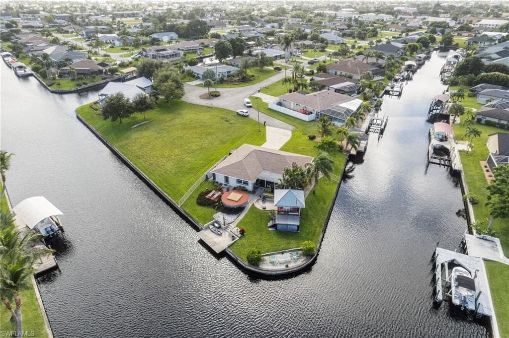 3814 SE 13th AVE CAPE CORAL, FL 33904