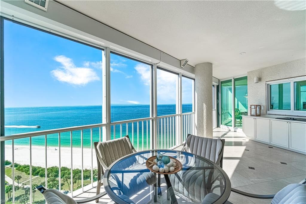 3991 Gulf Shore BLVD N 1703 NAPLES, FL 34103