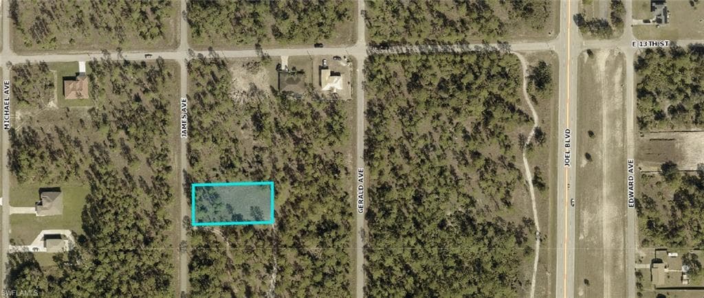 1218 James AVE LEHIGH ACRES, FL 33972