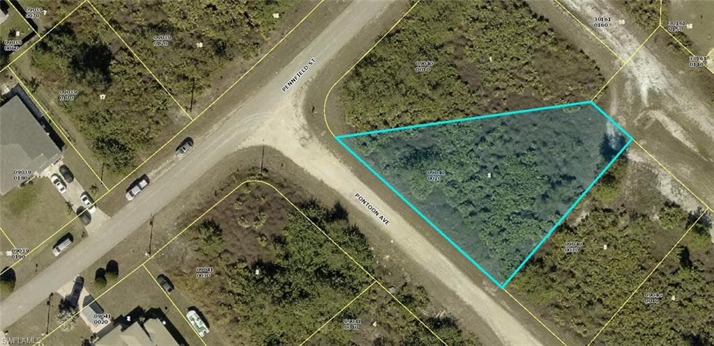 363 Pontoon AVE LEHIGH ACRES, FL 33974