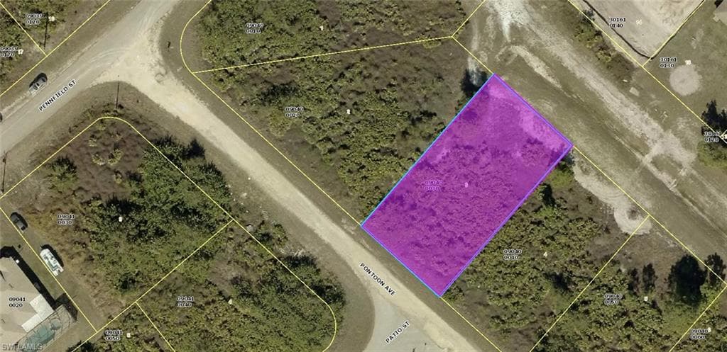 365 Pontoon AVE LEHIGH ACRES, FL 33974