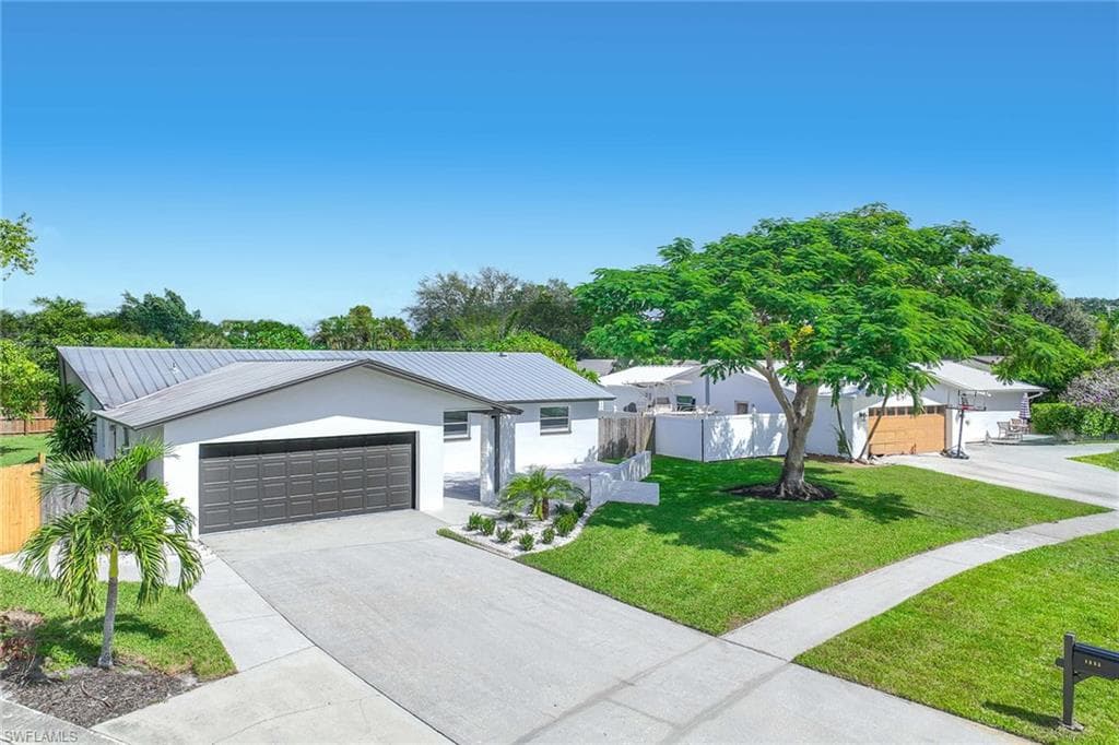 1235 Woodridge AVE NAPLES, FL 34103