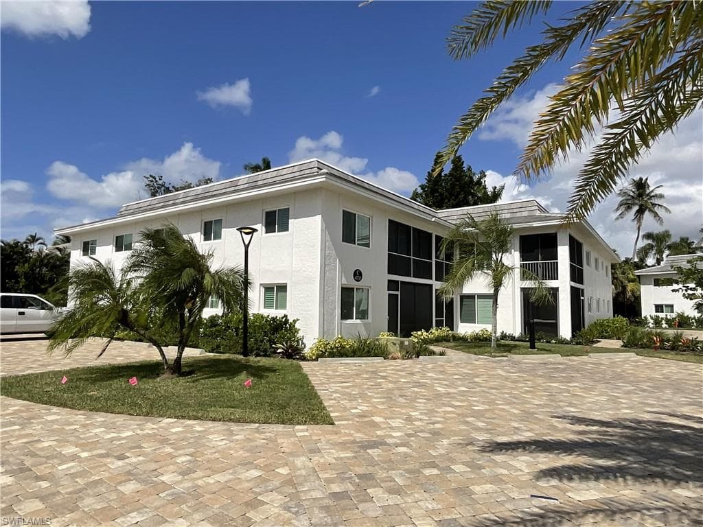 4170 Crayton RD C8 NAPLES, FL 34103