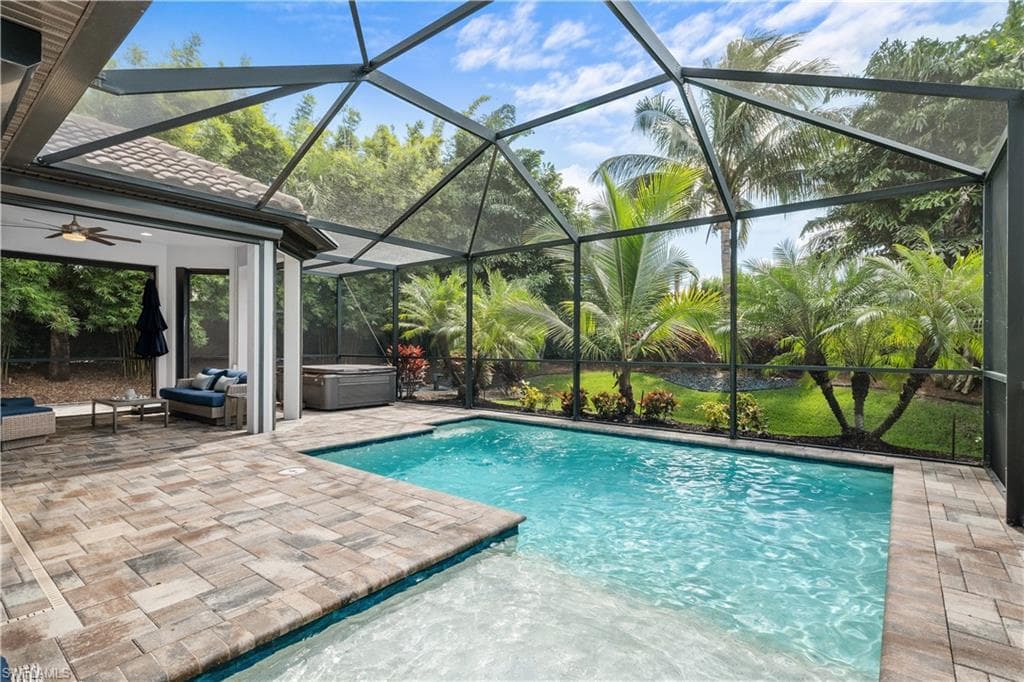 8696 Dilillo CT NAPLES, FL 34119