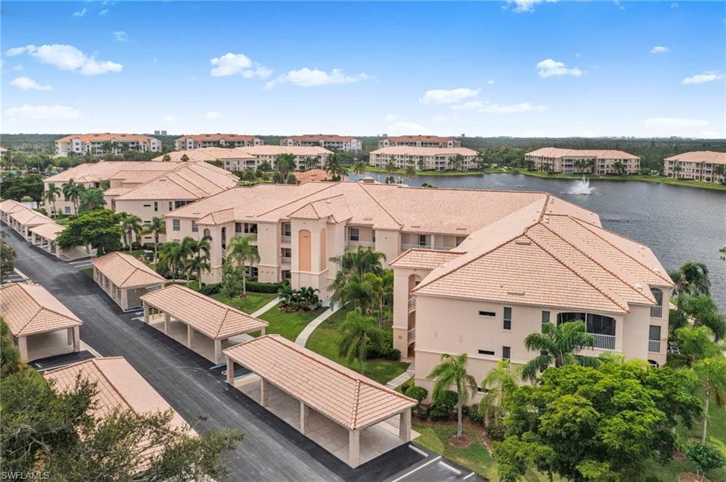 17020 Willowcrest WAY 210 FORT MYERS, FL 33908