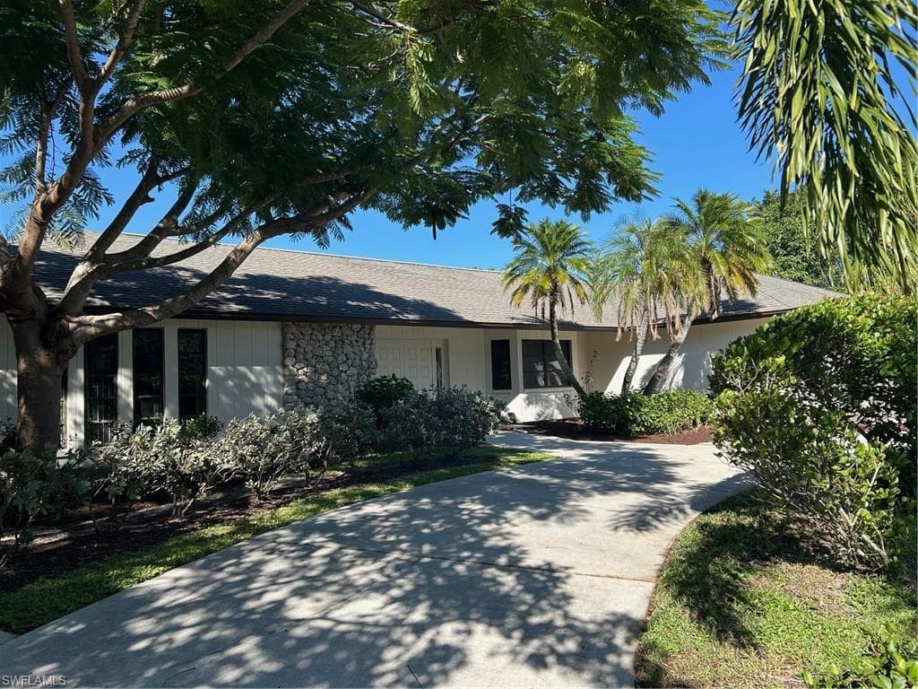 1982 Sheffield AVE MARCO ISLAND, FL 34145