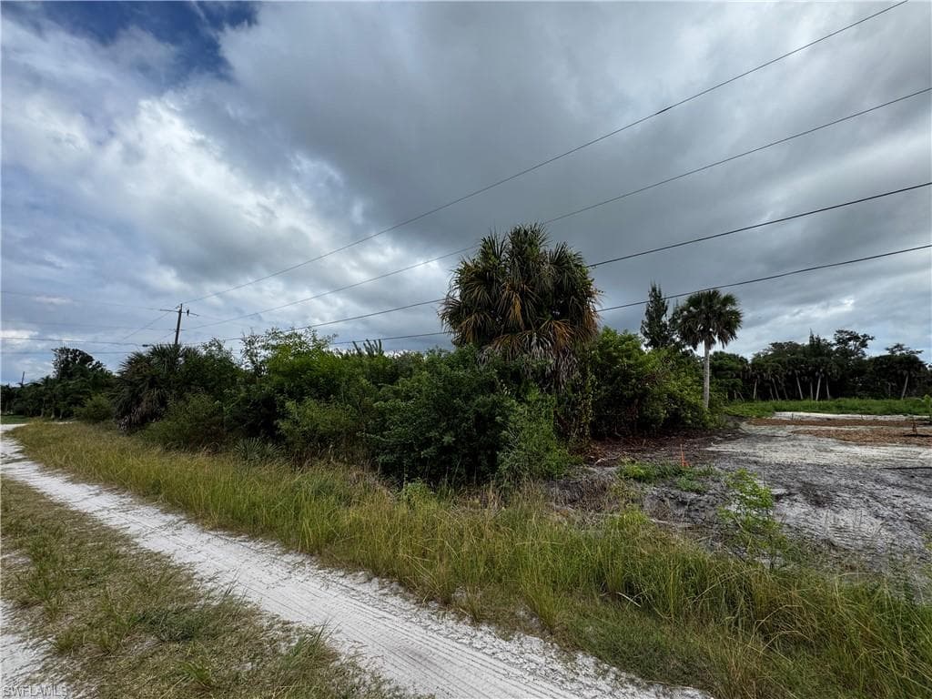 7281 Kreamers DR BOKEELIA, FL 33922