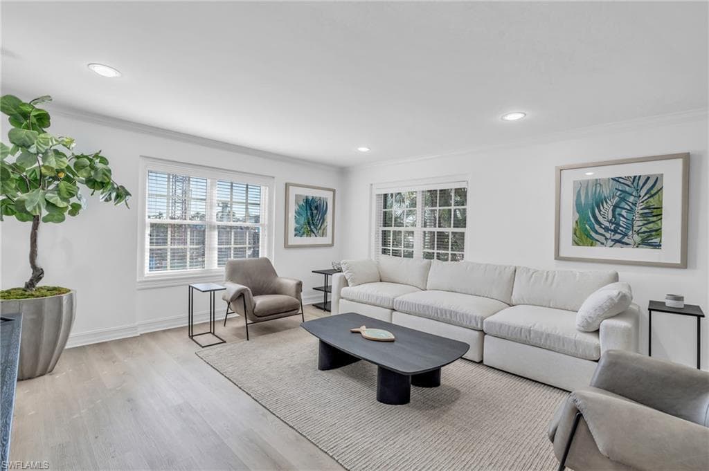271 Broad AVE S 203 NAPLES, FL 34102