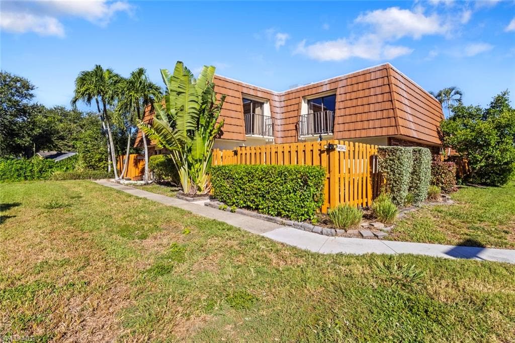1454 Park Shore CIR 2 FORT MYERS, FL 33901