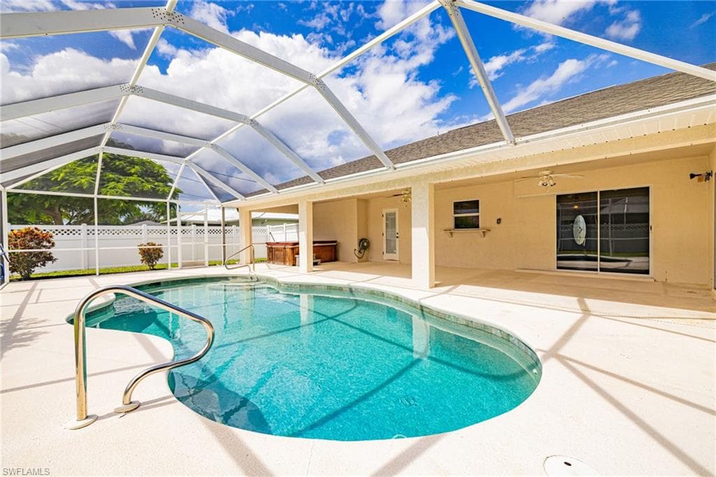 132 SE 19th TER CAPE CORAL, FL 33990