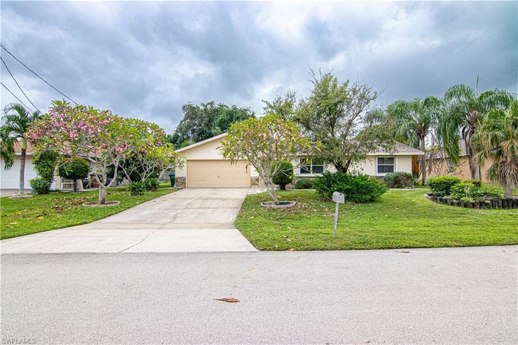 2006 SE 12th ST CAPE CORAL, FL 33990