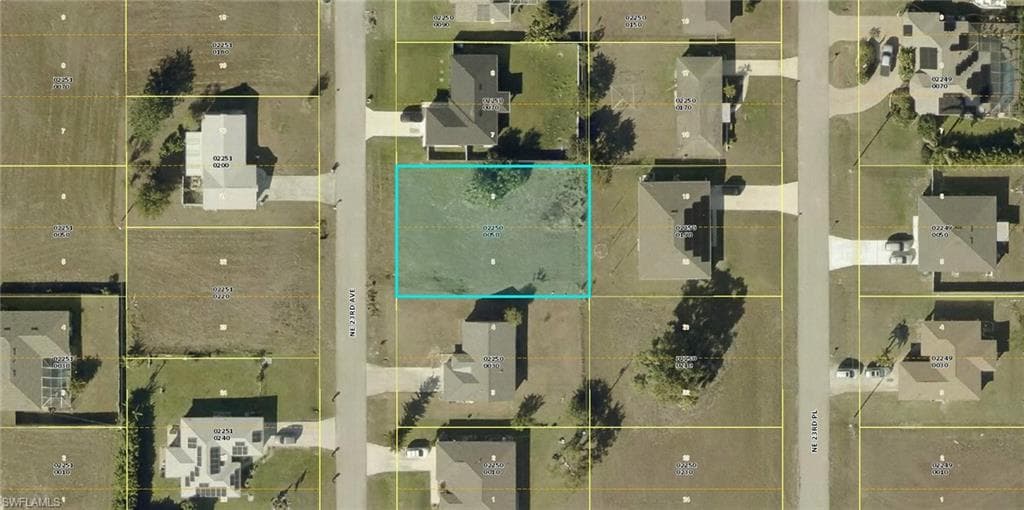 2423 NE 23rd AVE CAPE CORAL, FL 33909