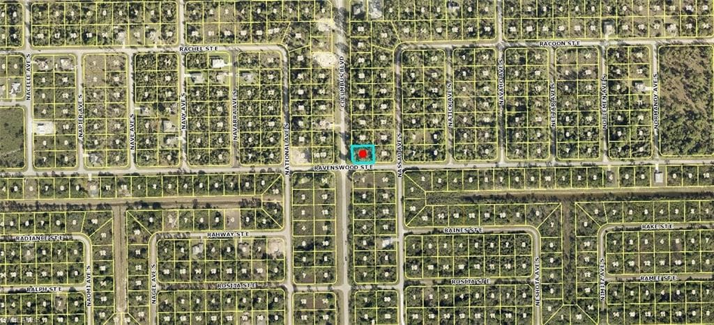 137 Columbus BLVD S LEHIGH ACRES, FL 33974