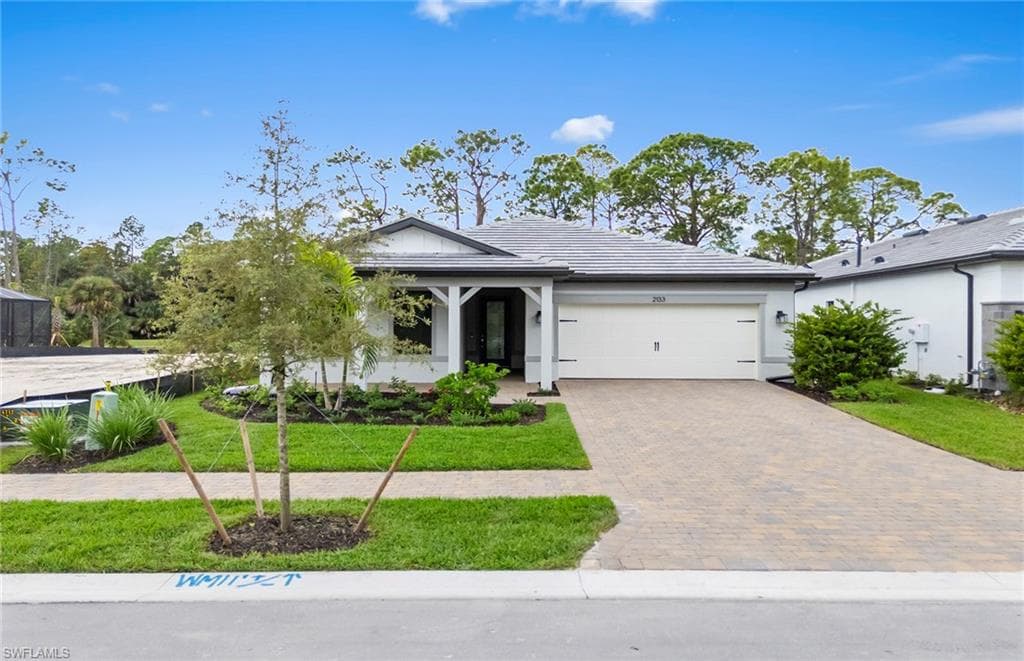 2133 Sequoia CT NAPLES, FL 34120