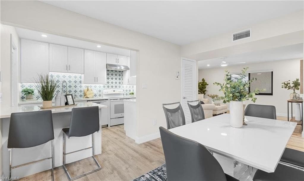 788 Park Shore DR F17 NAPLES, FL 34103