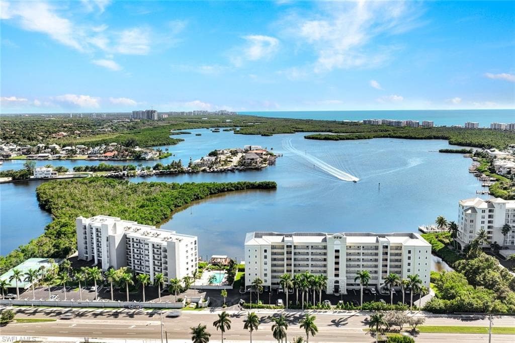4895 Bonita Beach RD 105 BONITA SPRINGS, FL 34134