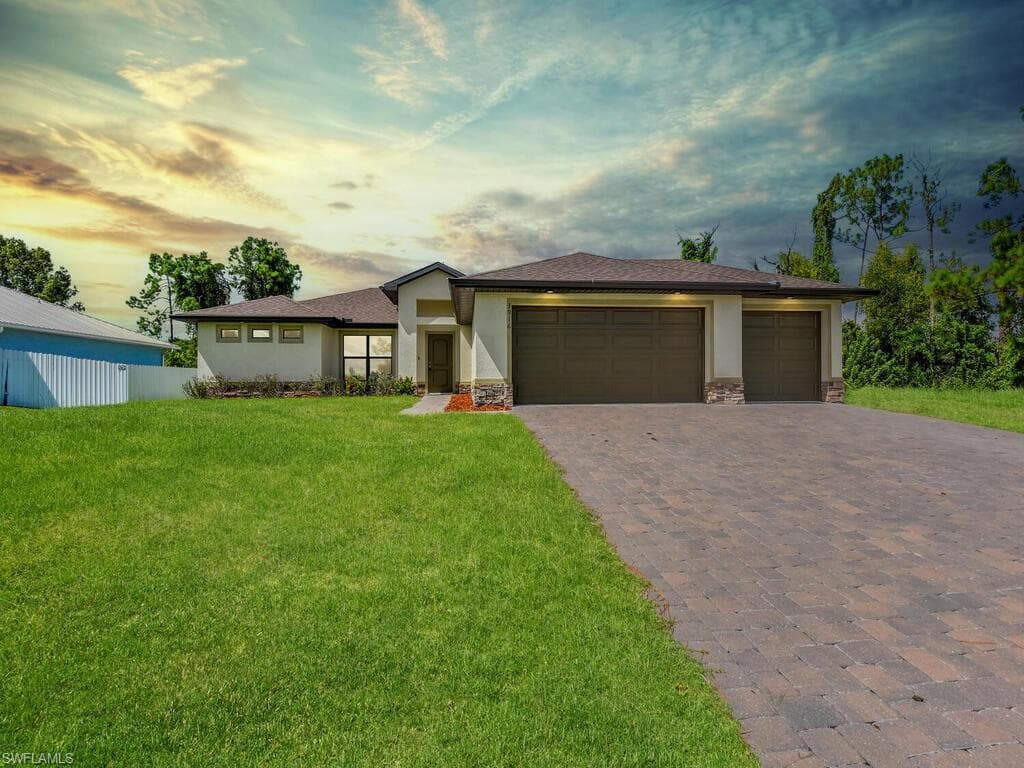 3916 NE 8th PL CAPE CORAL, FL 33909