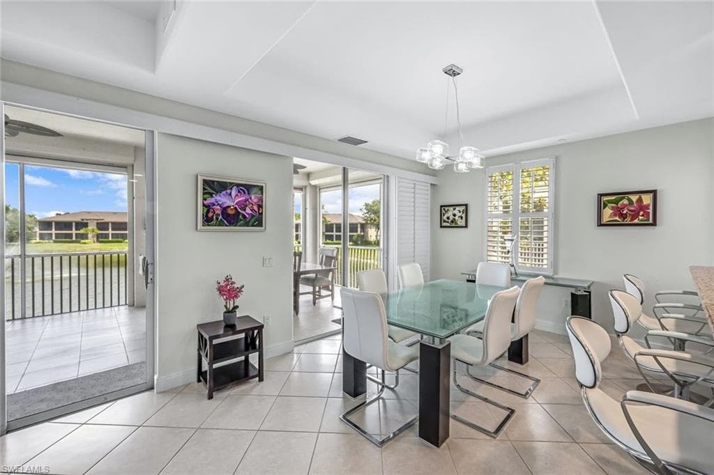 510 Avellino Isles CIR 2-202 NAPLES, FL 34119