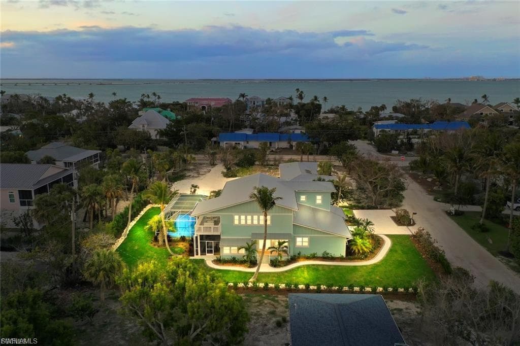 1163 Seagrape LN SANIBEL, FL 33957