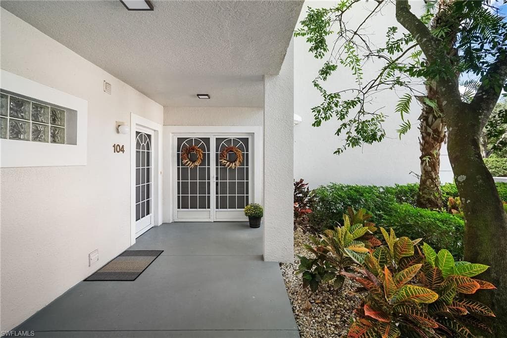 760 Waterford DR 104 NAPLES, FL 34113