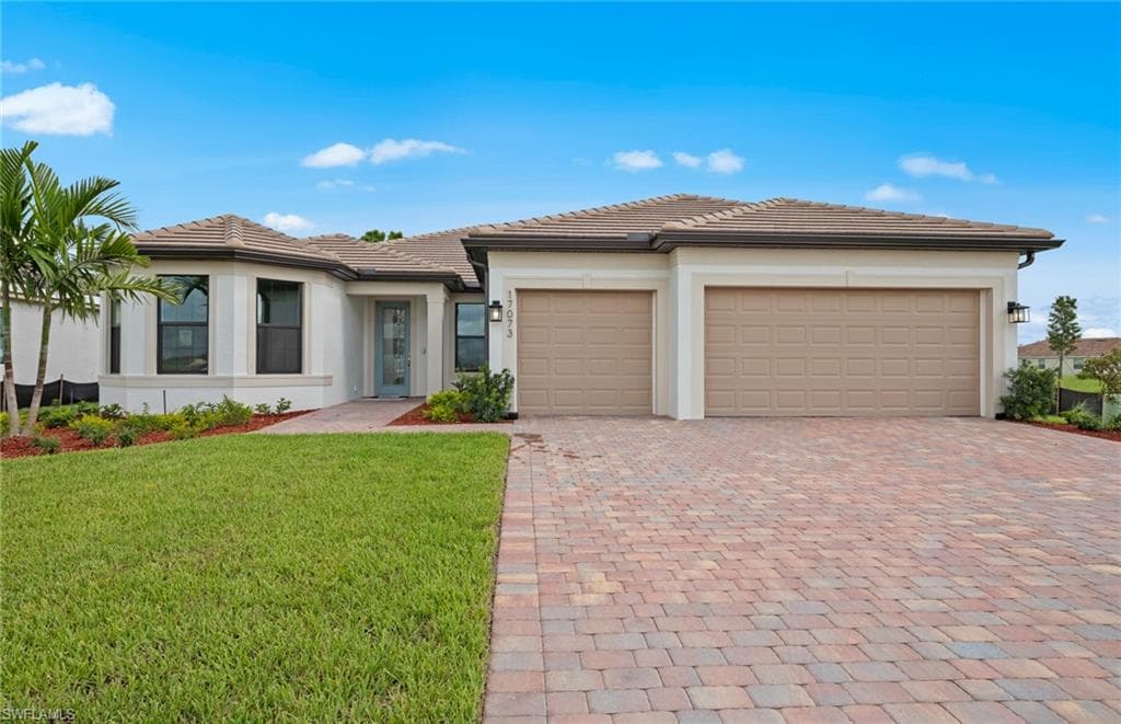 17073 Bishop BLVD ALVA, FL 33920