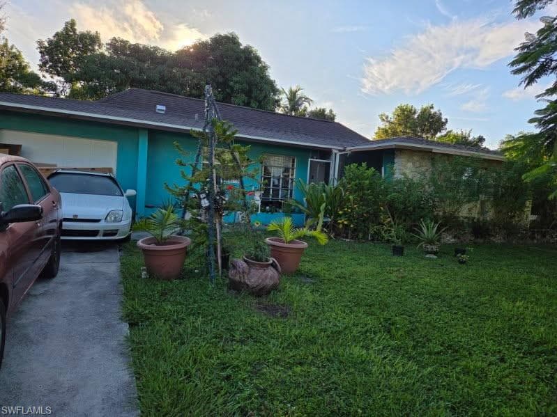 2709 SE 17th PL CAPE CORAL, FL 33904