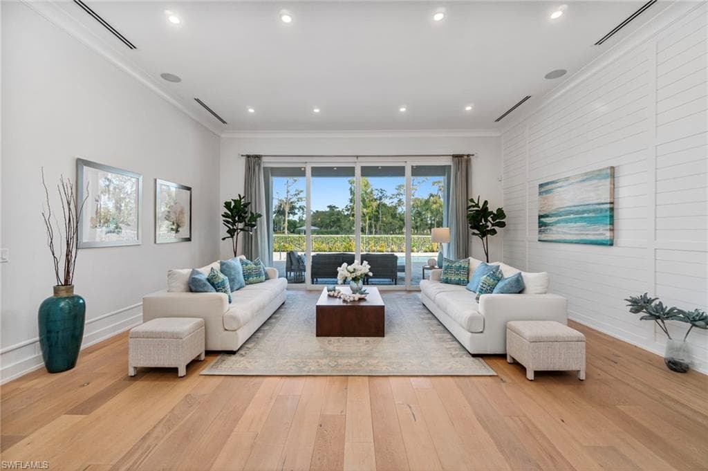 4467 Silver Fox DR NAPLES, FL 34119