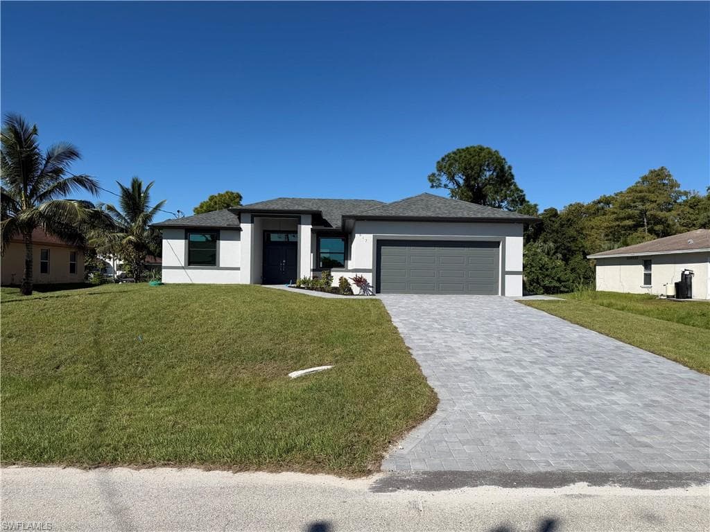 817 Atherton AVE LEHIGH ACRES, FL 33971