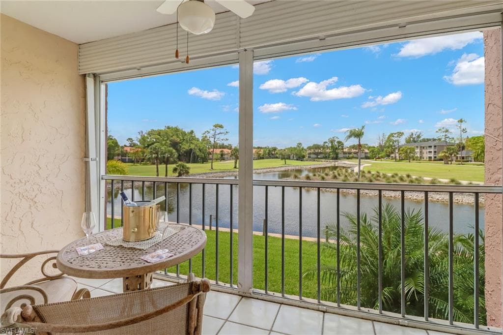 190 Turtle Lake CT 6 NAPLES, FL 34105