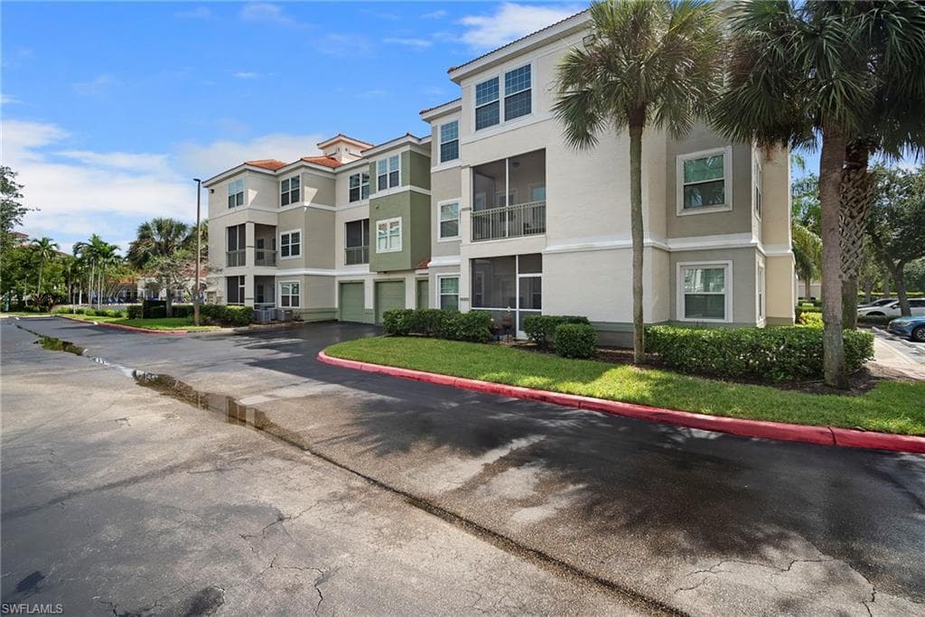 23660 walden center DR 203 ESTERO, FL 34134