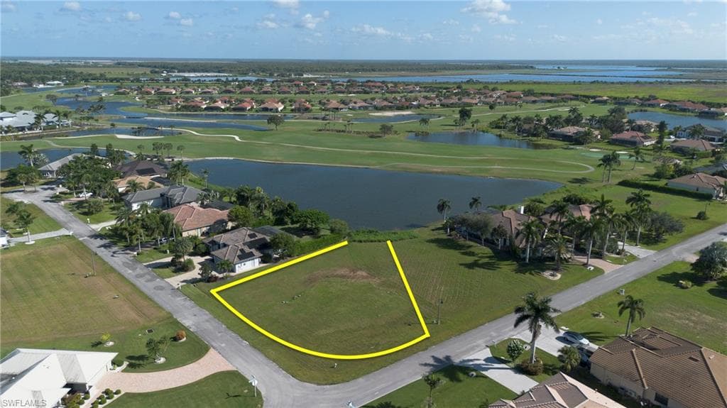17994 Bluewater DR NAPLES, FL 34114