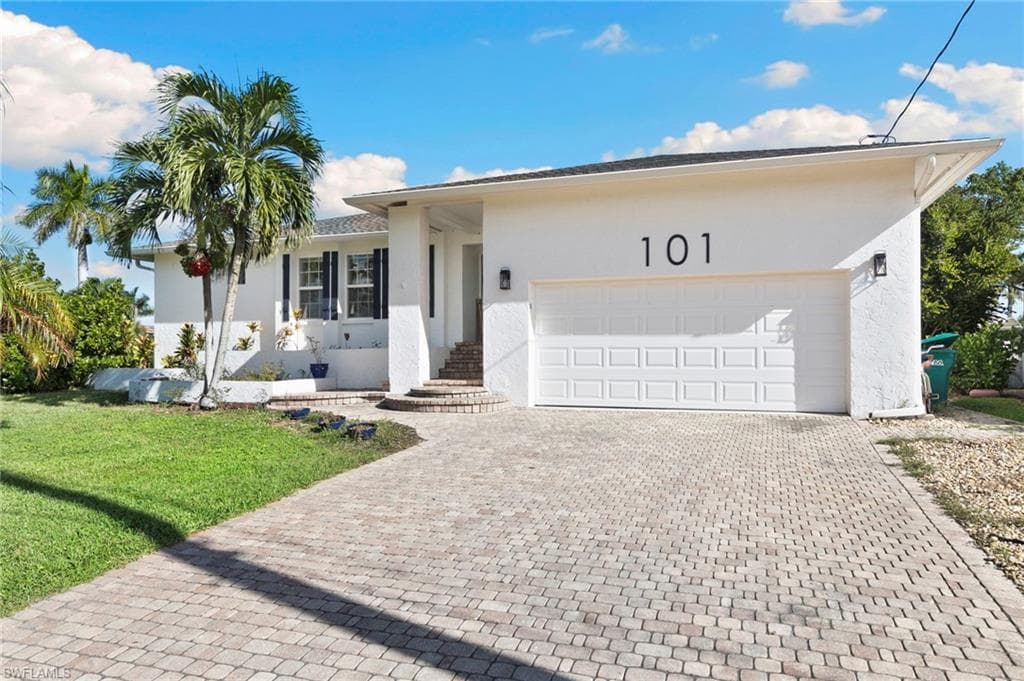 101 San Salvador ST NAPLES, FL 34113