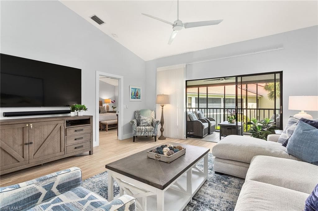 569 Serendipity DR 569 NAPLES, FL 34108