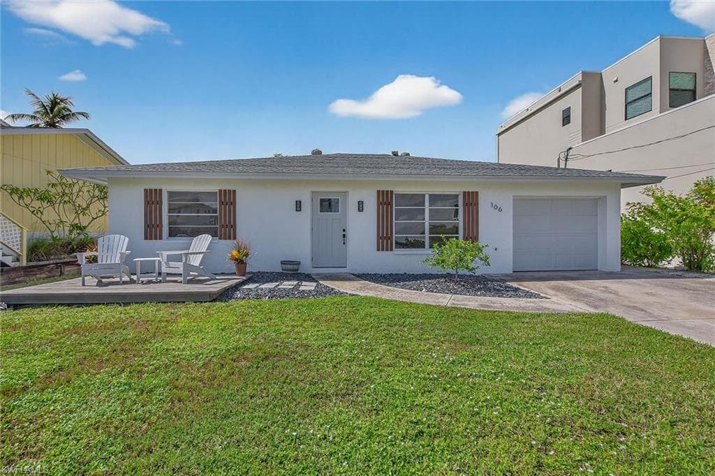 106 Pago Pago DR W NAPLES, FL 34113