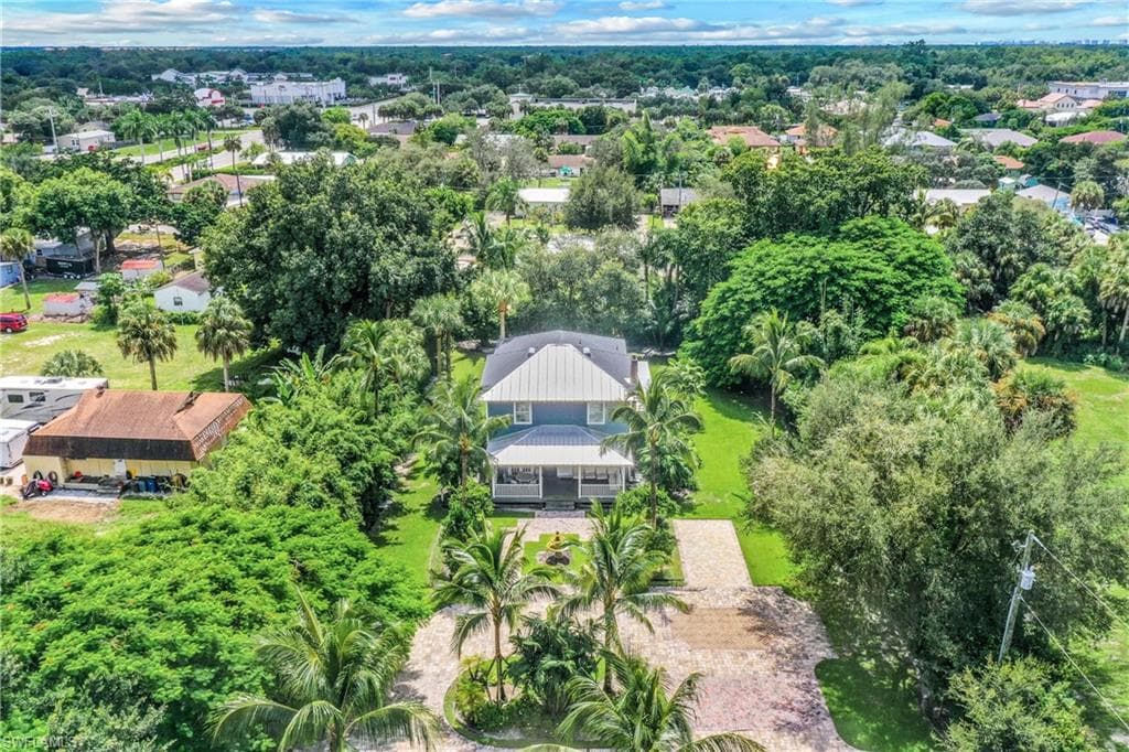 11420/11422 Dean ST BONITA SPRINGS, FL 34135