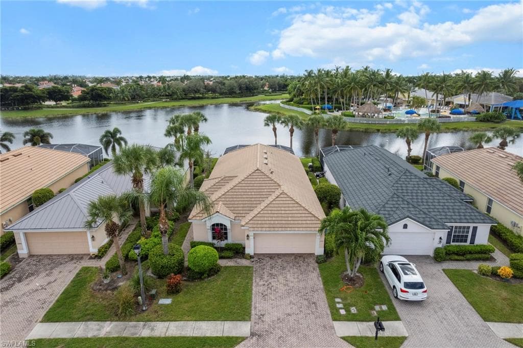 2492 Belleville CT CAPE CORAL, FL 33991