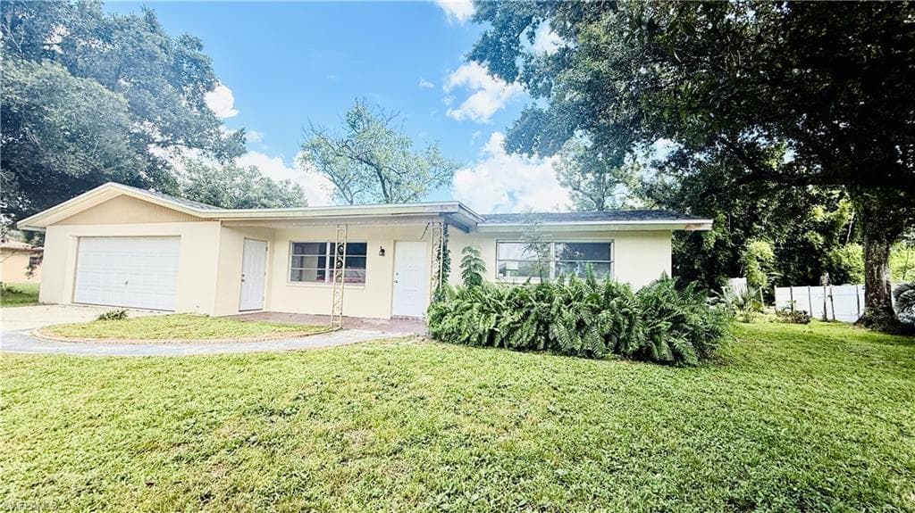 1260 Betmar BLVD NORTH FORT MYERS, FL 33903