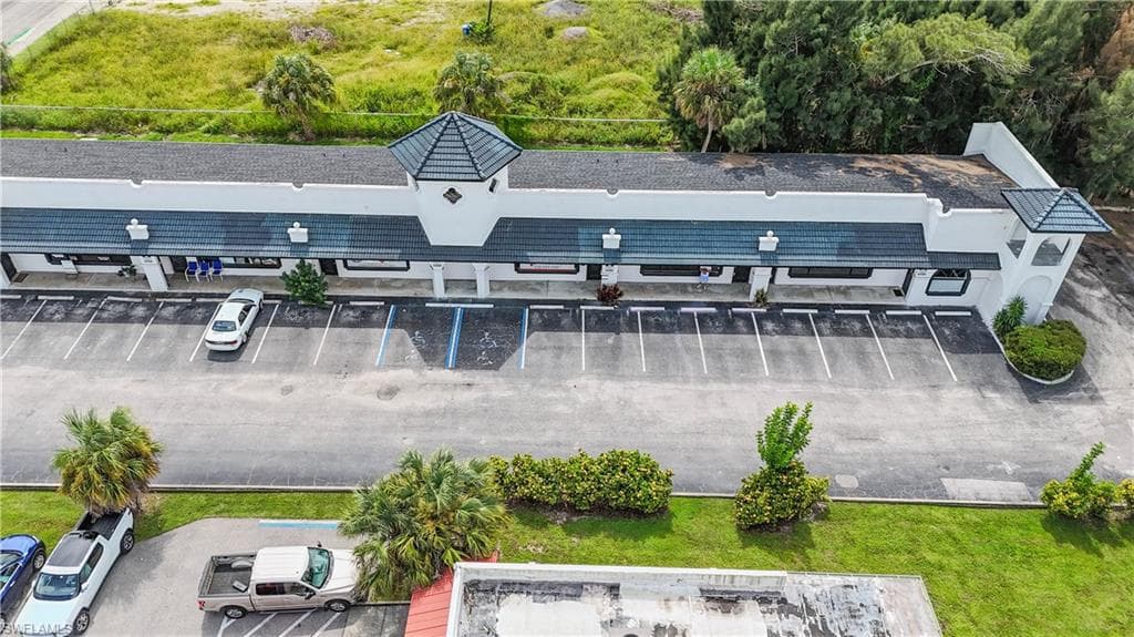 1621 N Tamiami TRL 6 NORTH FORT MYERS, FL 33903