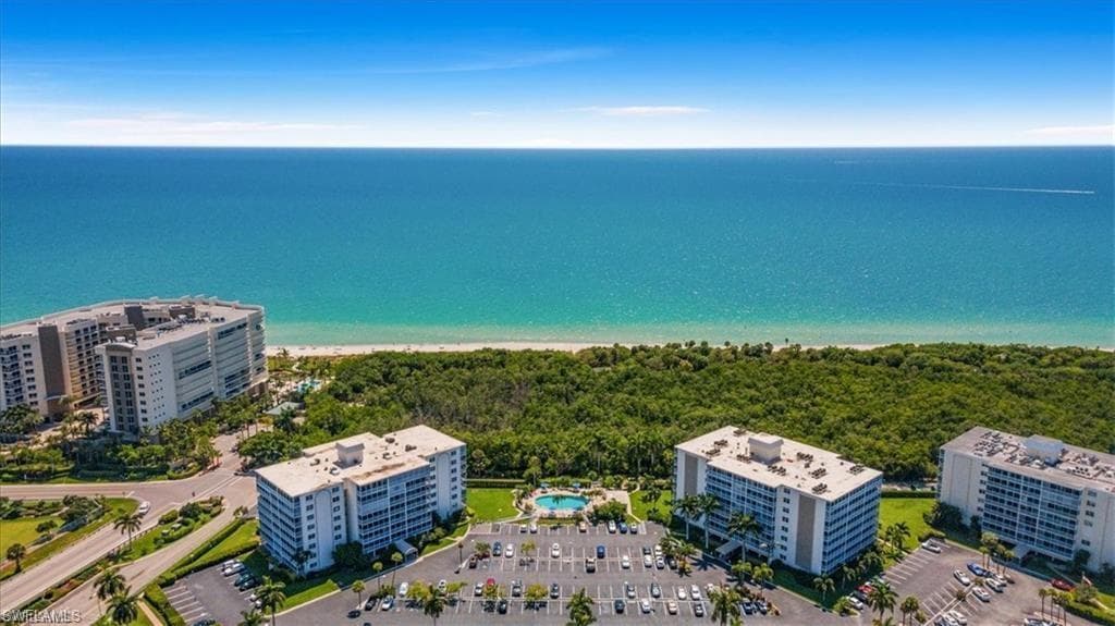 3 Bluebill AVE 207 NAPLES, FL 34108