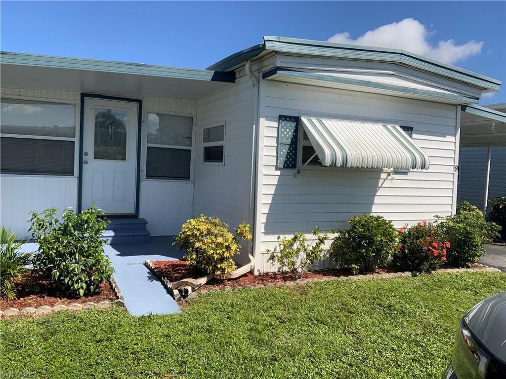 9 Arapaho TRL 223 NAPLES, FL 34113