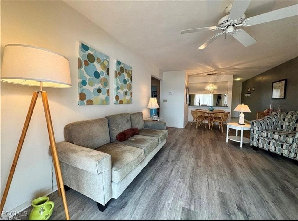 11170 Caravel CIR 210 FORT MYERS, FL 33908